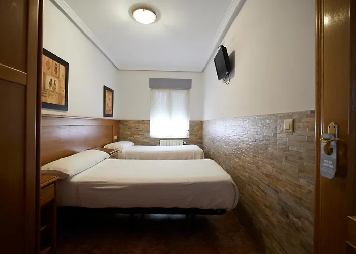 Serafin Gasthof Avilés